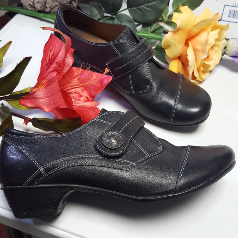 Women's Taos black leather Rhumba shoes sz 9